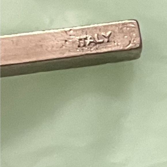 Crucifix on pink ribbon home decor - Picture 7 of 7